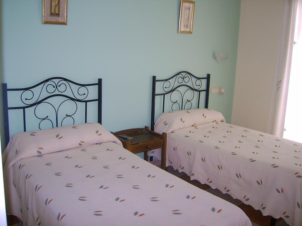 Hostal Cabanas Carboneras de Guadazaón Zimmer foto
